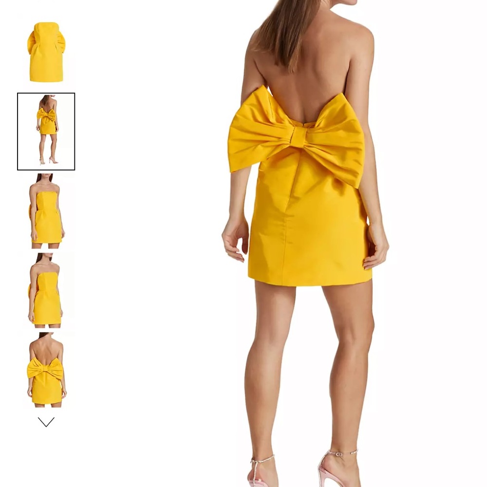 Alexia María yellow dress